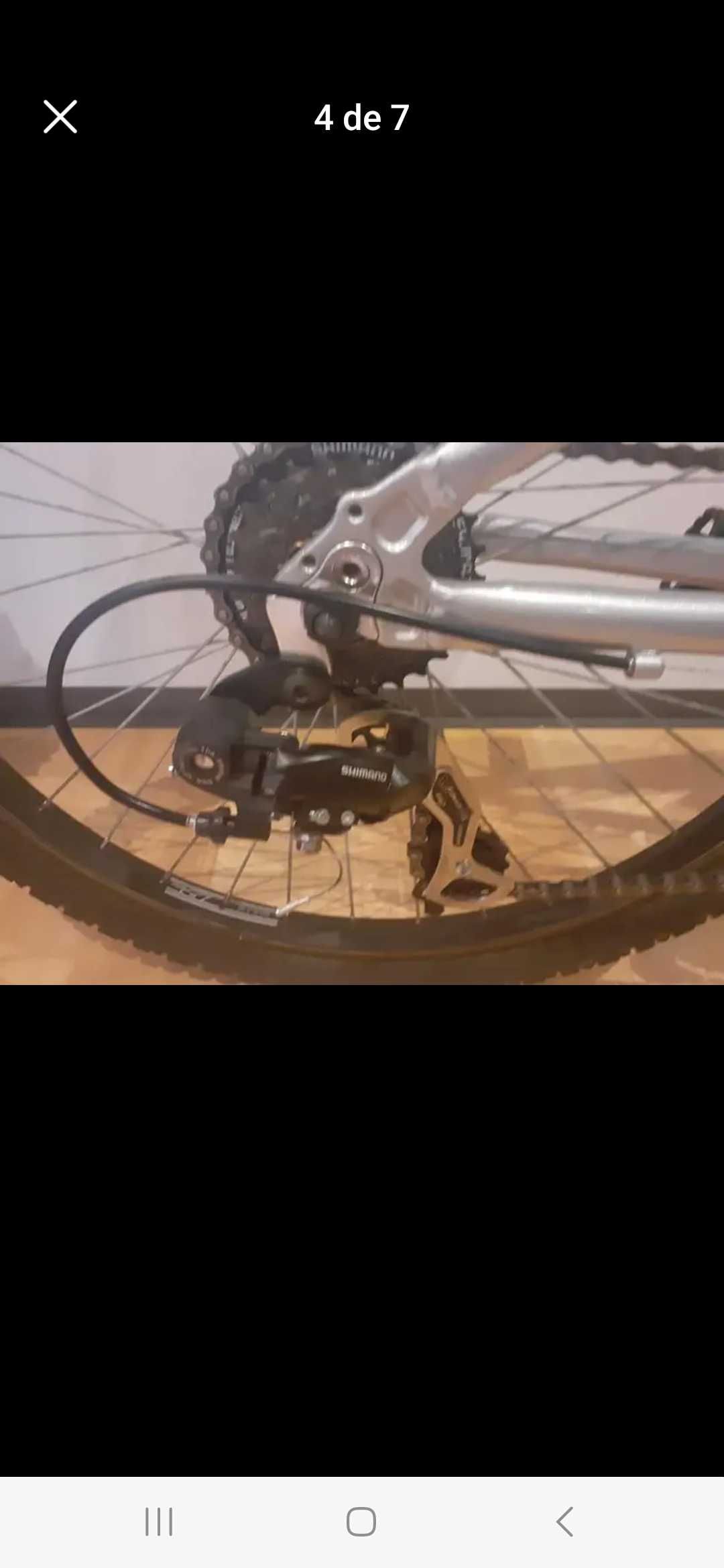 Bicicleta CBF btt R 24 como NOVA