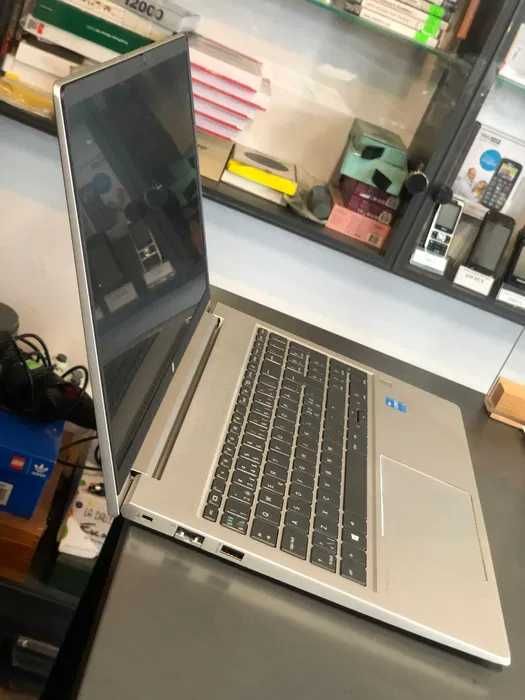 Laptop HP ProBook 450 G8 15,6" i3-1125G4 8GB RAM 256GB SSD Win10 Pro