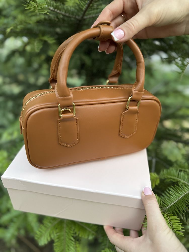 Стильна сумочка кросбоді Miu miu(оригінал)