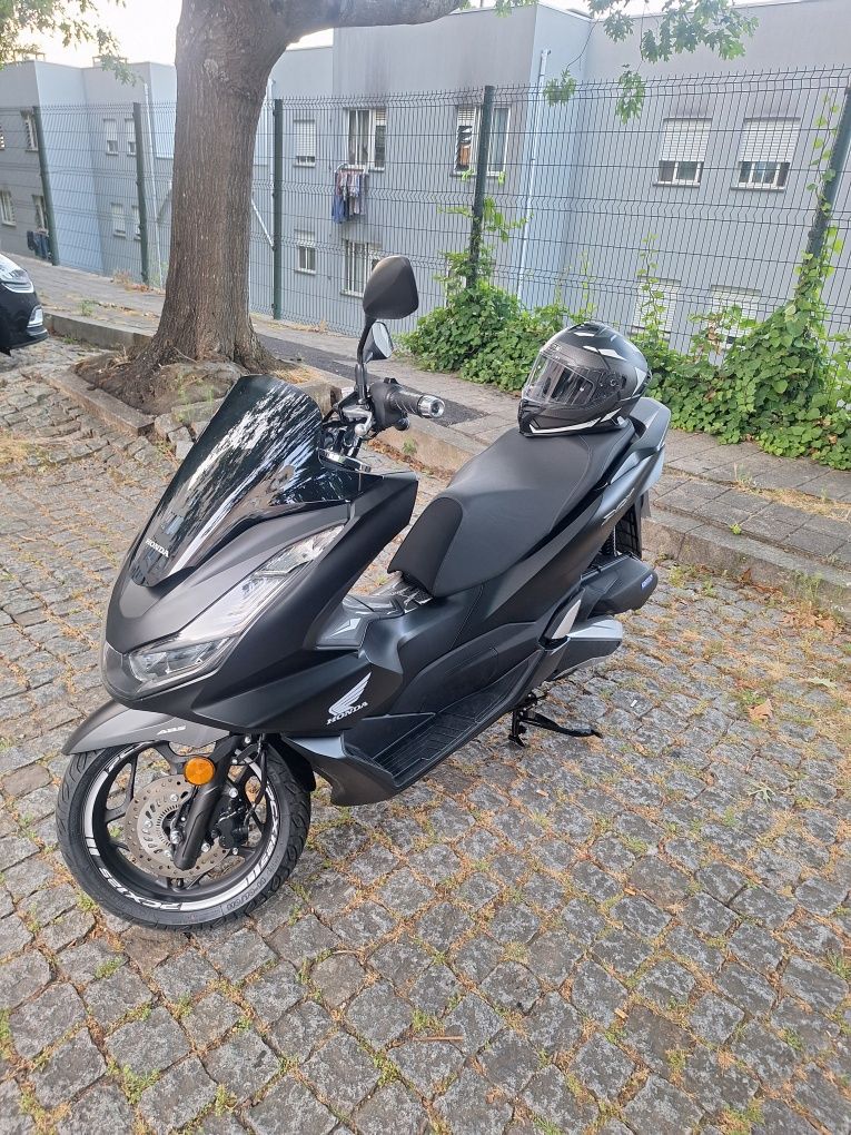 Vendo honda pcx 125 com 470km