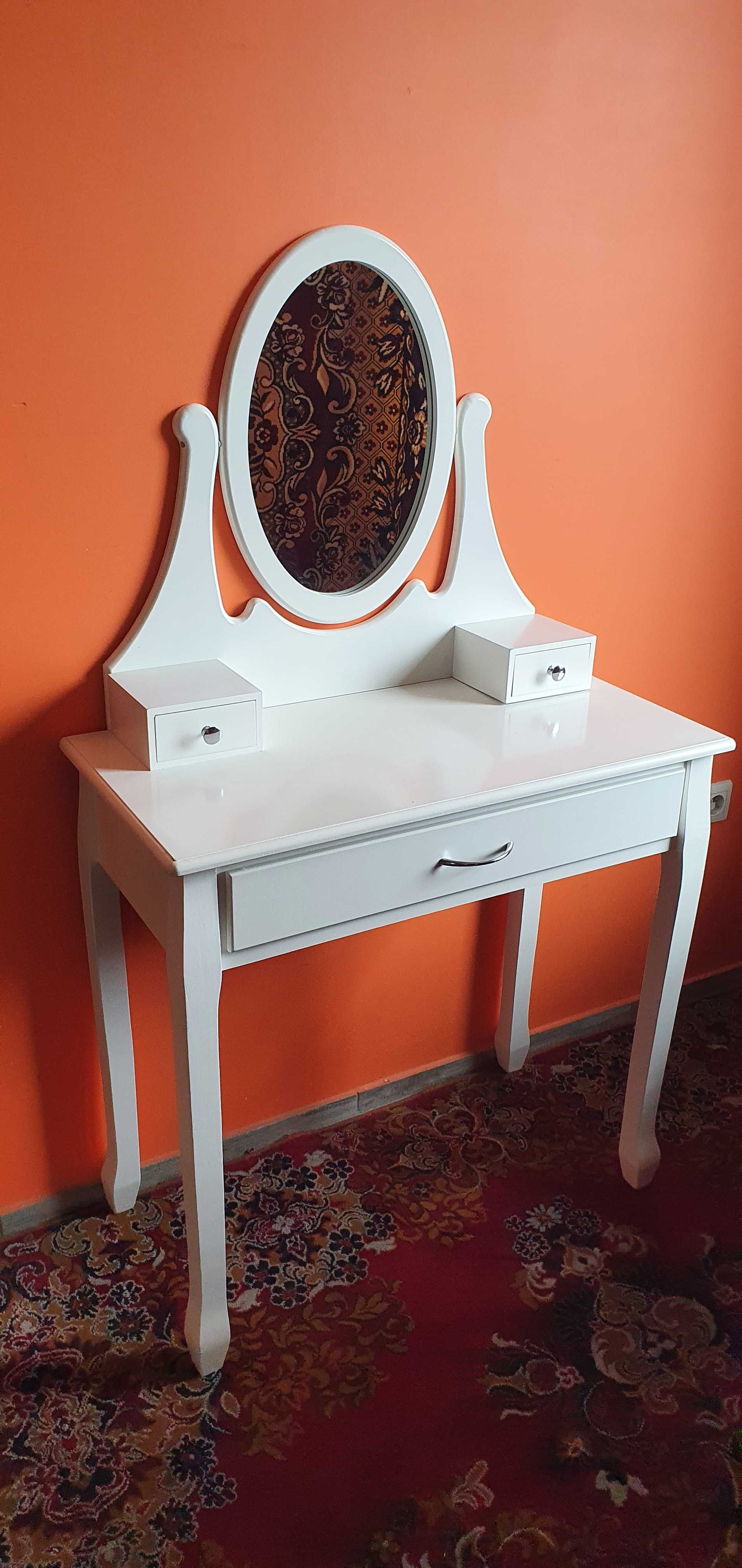 Toaletka biała biurko z lustrem z szufladami