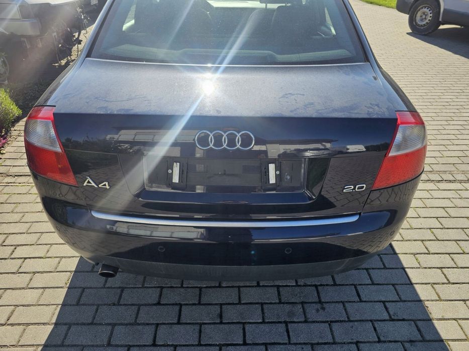Klapa bagażnika kompletna Audi A4 B6 Kod Lakieru LZ5L