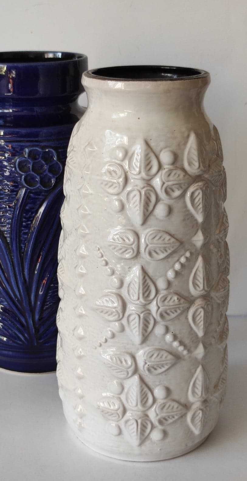 Stary ceramiczny wazon z reliefem, Carstens 7347-30, WGP Design