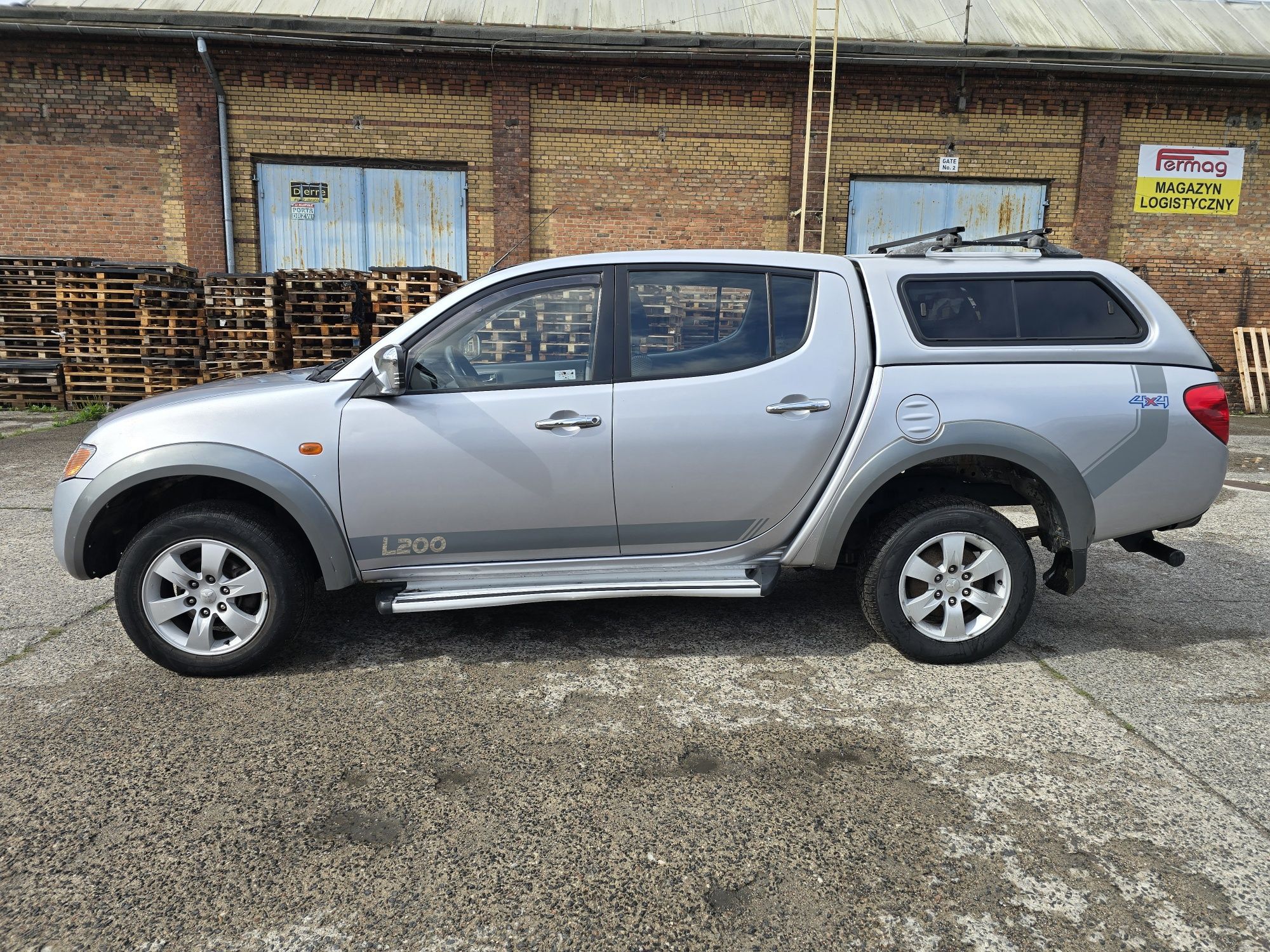 Mitsubishi L200 2.5 did 2007r 4x4 hilux Navara Pathfinder
