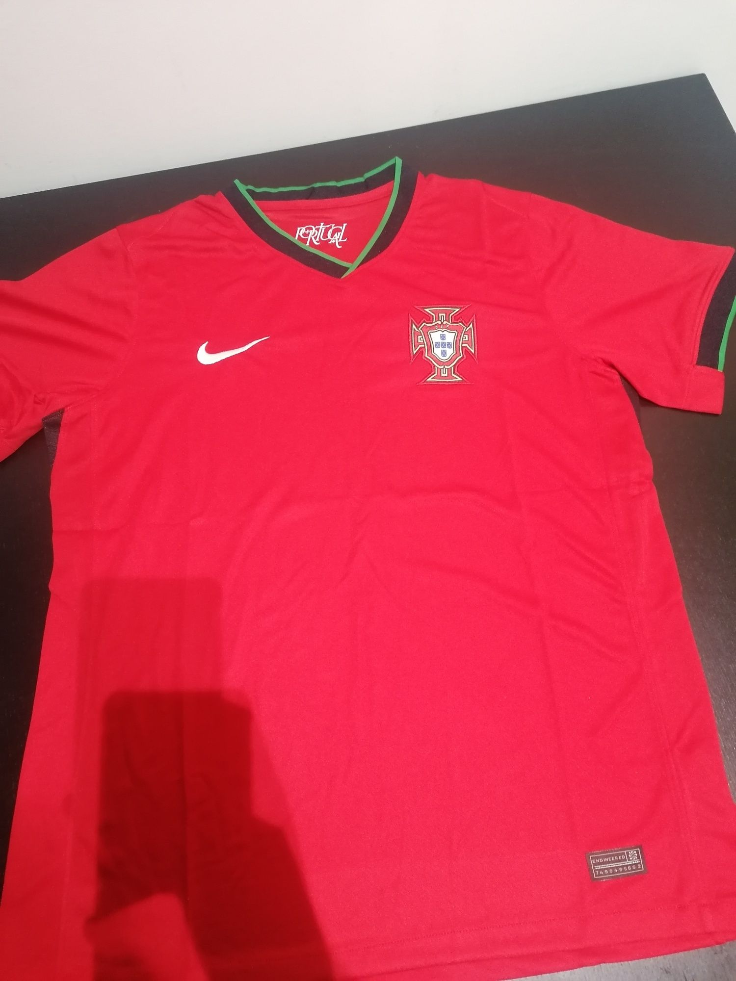 Camisola principal Portugal Euro 2024 L