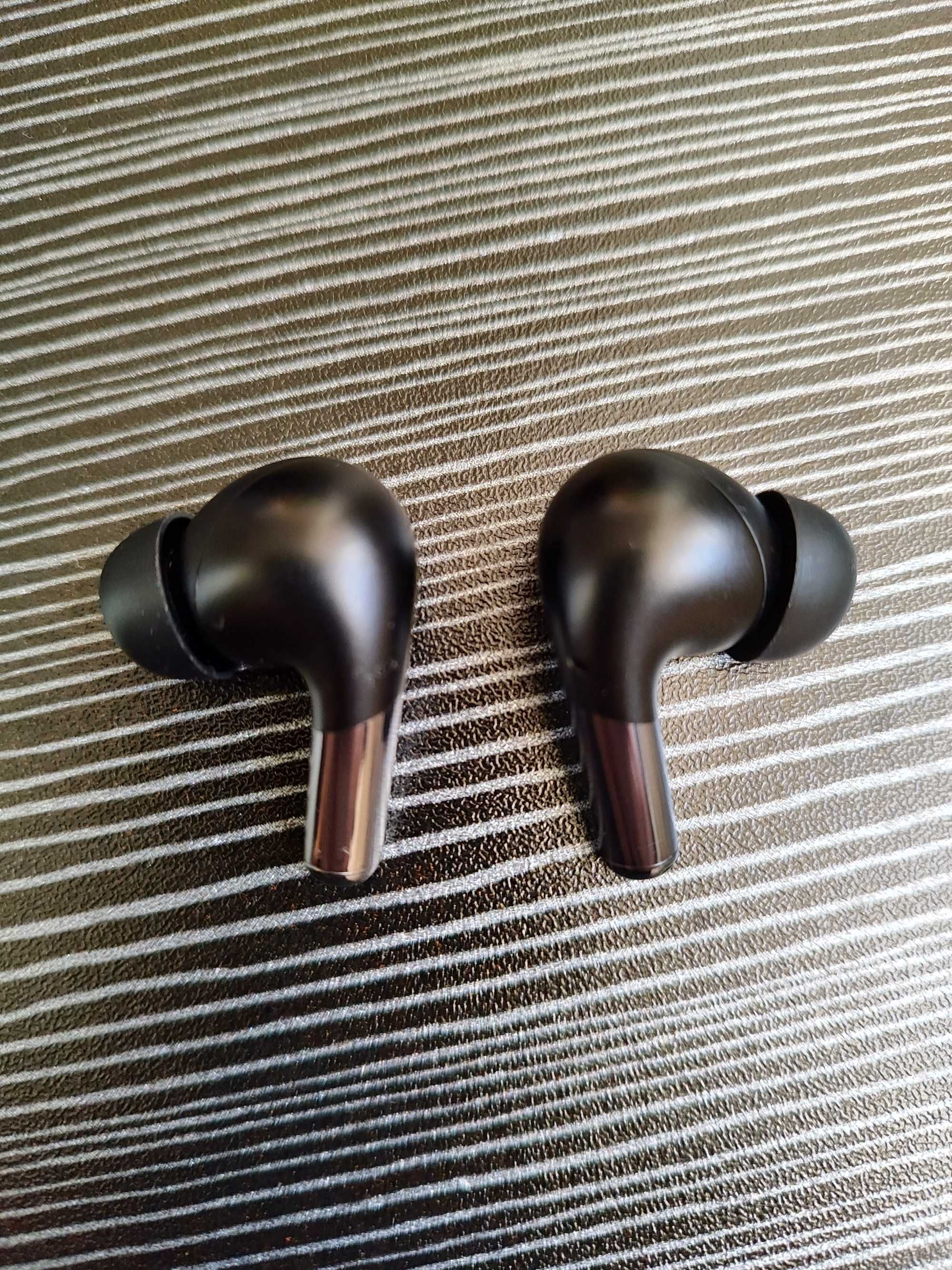 Навушники OnePlus Buds Pro
