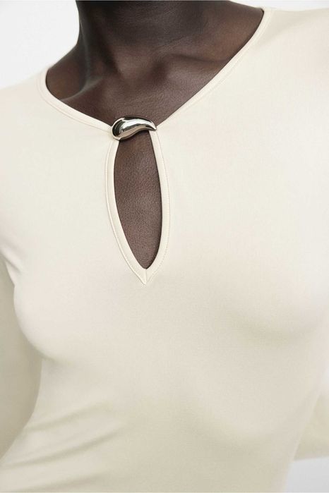 Body H&M ecru krem