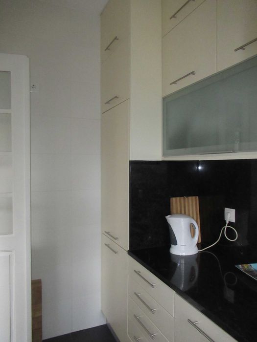 Arrenda-se moradia t2 com quintal