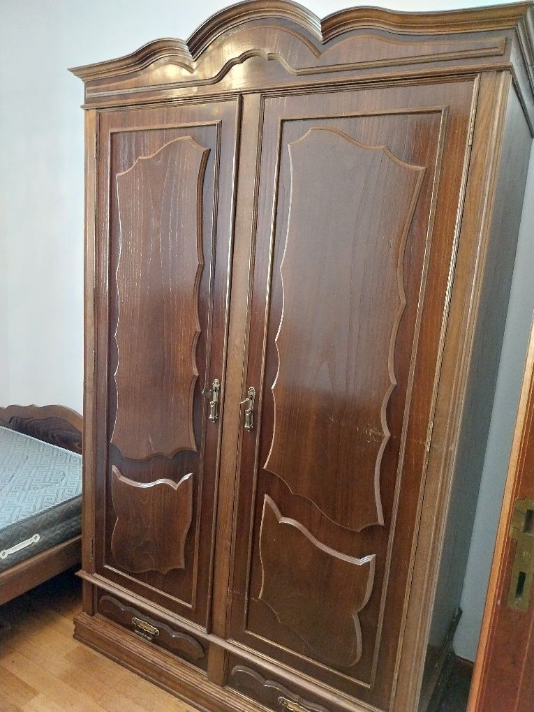 Quarto de solteiro cama + roupeiro