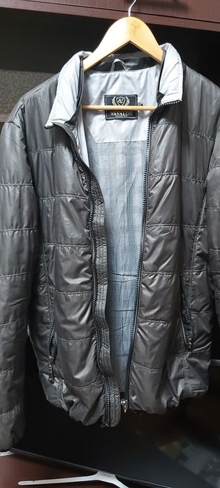 Куртка- ветровка