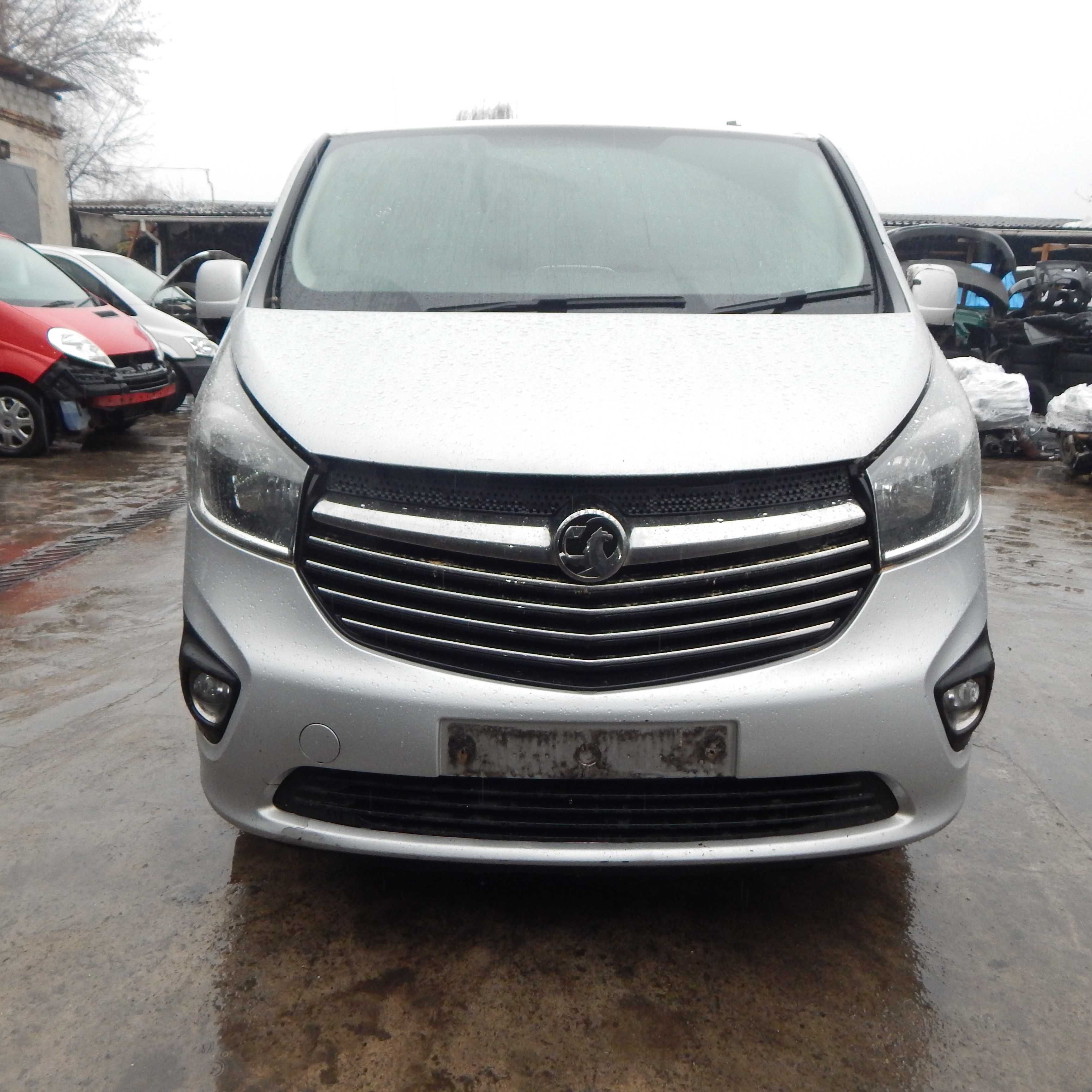 Renault Trafic 3 Розбірка трафик виваро Разборка Opel Vivaro КПП фари