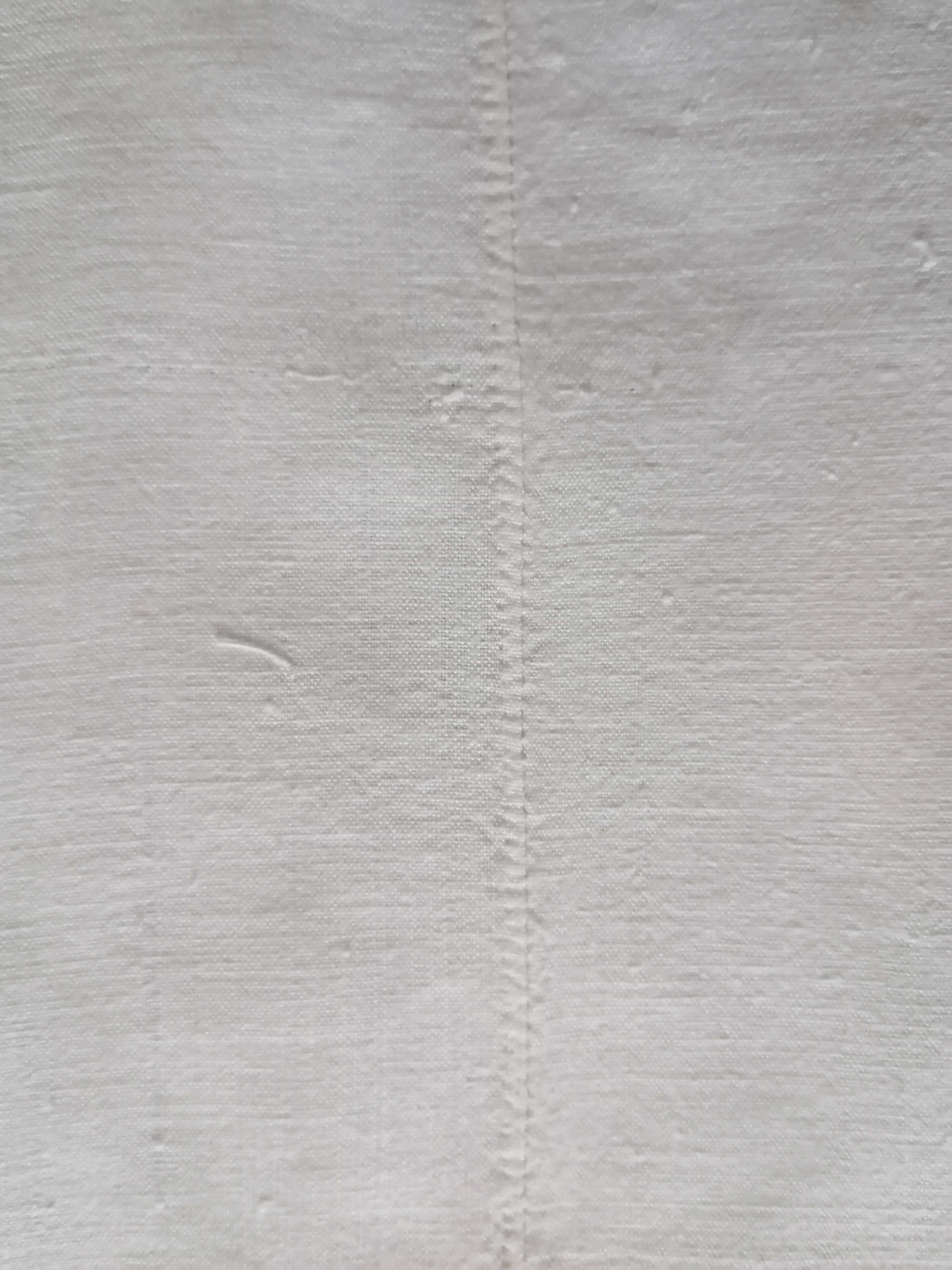 Lençol em linho caseiro com mais de 150 anos