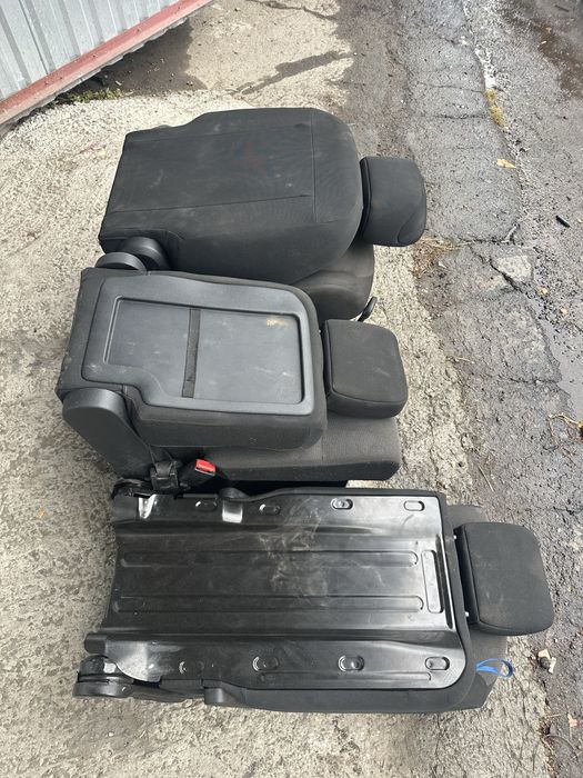 Сидіння Citroen Berlingo Сітроен Берлінго Б9 Peugeot Partner Партнер