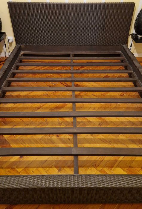 Cama de Casal (Estrado) Area 200*160