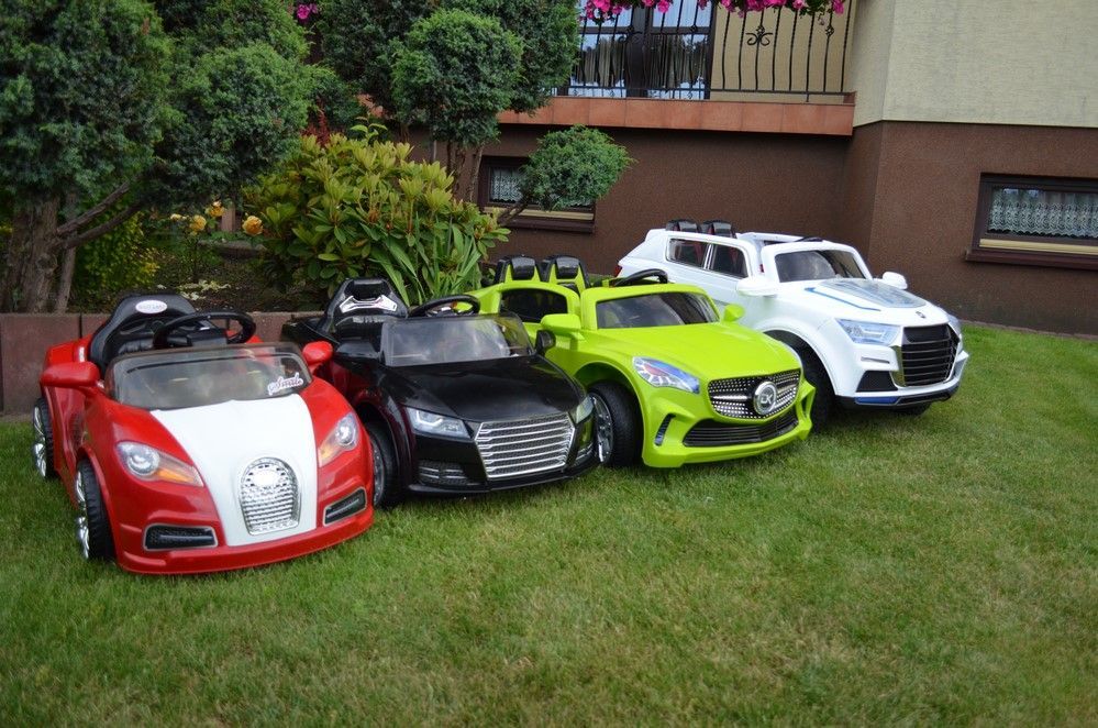 JAREX Samochód na akumulator Cornet S miękkie koła Eco skóra FM