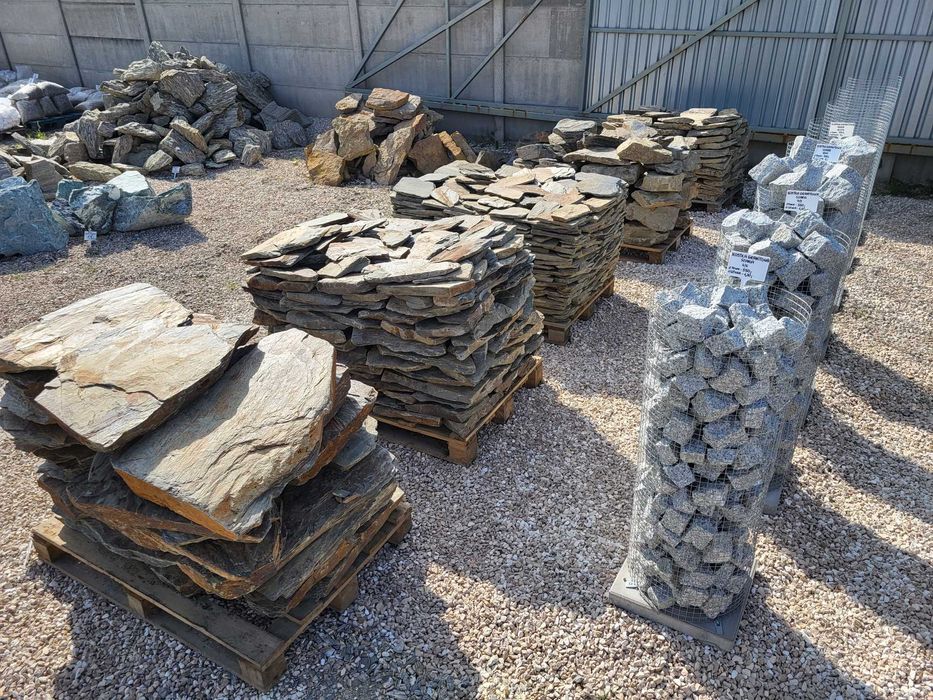 Łupek wielkopłytowy księżycowy Kamień wielkopłytowy oczka wodne kaskad