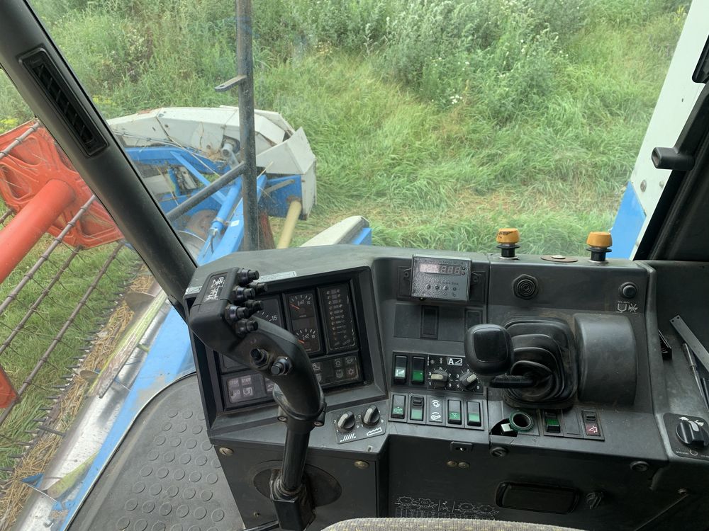 Комбаїн Claas Mega 350