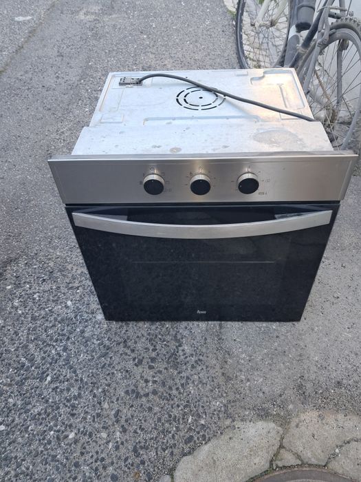 Forno eléctrico Teka, como novo