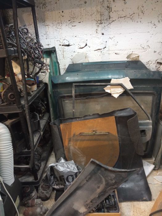 Pozostałości części Polonez Plus