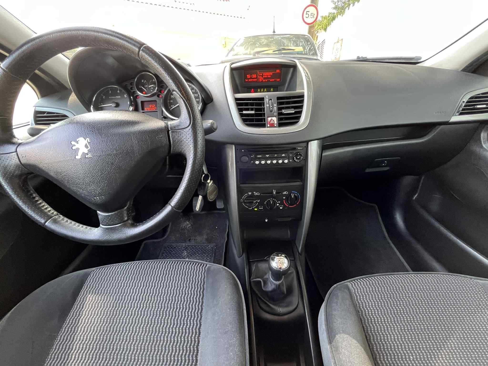 Peugeot 207 1.4i Gasolina
