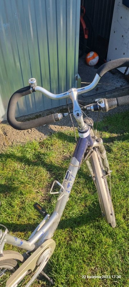 rower trekkingowy 28 '