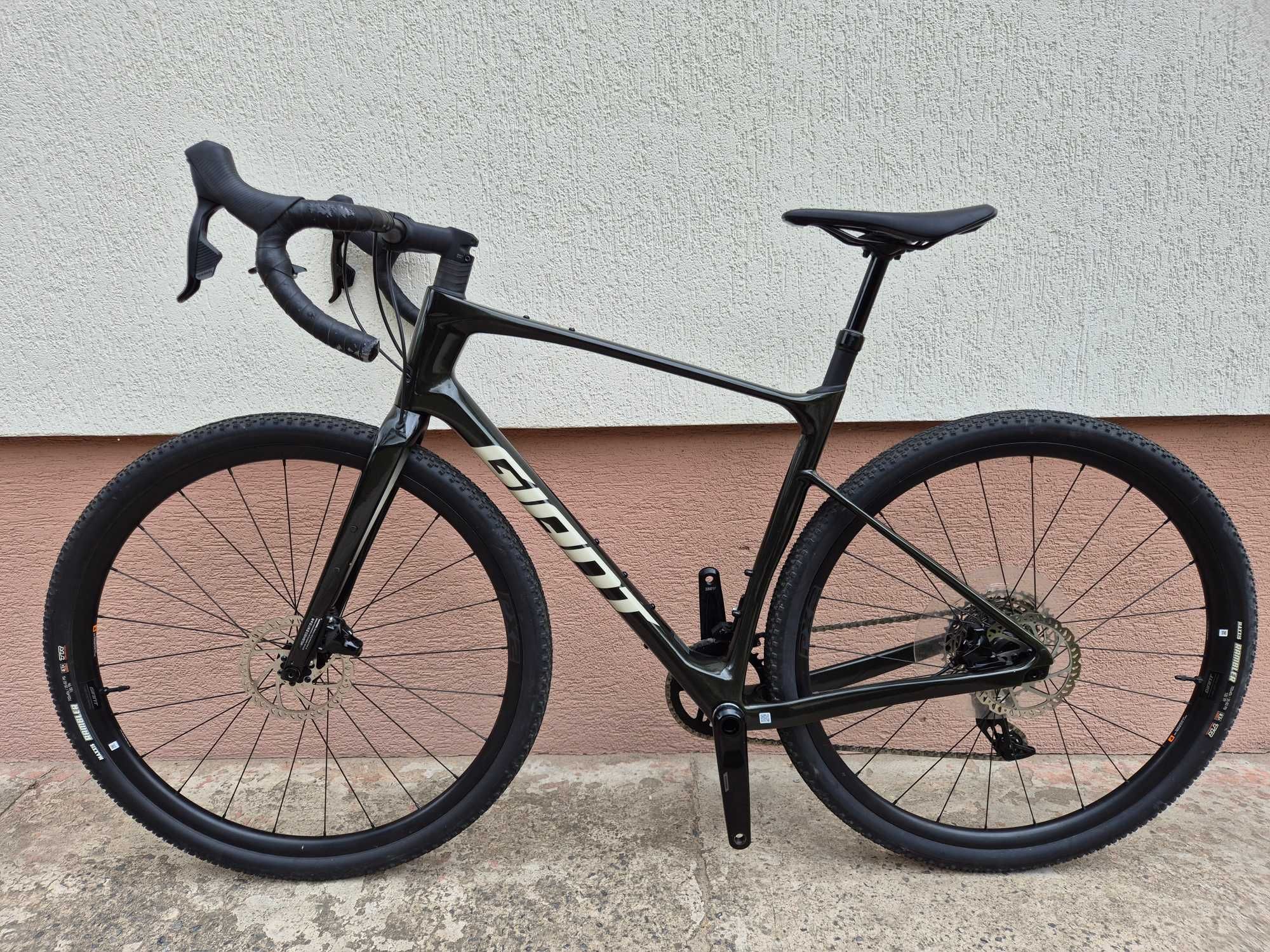 Gravel Giant Revolt Advanced 1 Etap, Sram Rival AXS 1x12