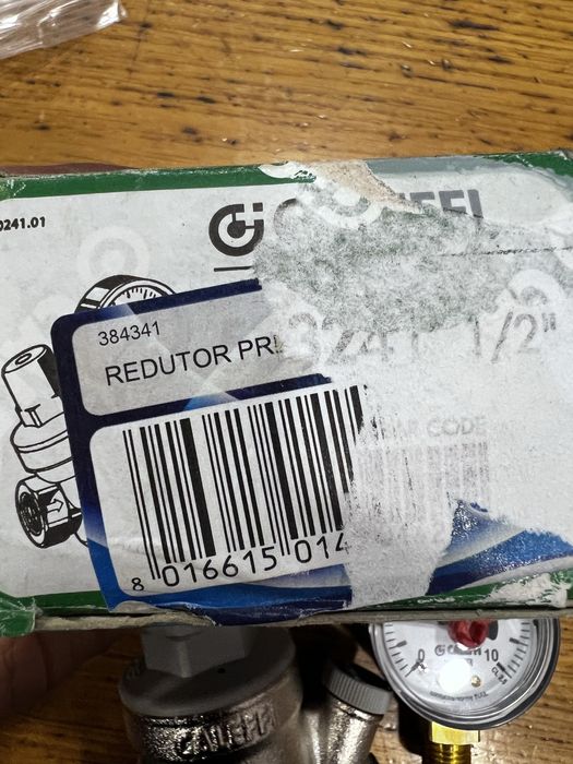 Redutor de Pressão com Manómetro Caleffi - NOVO