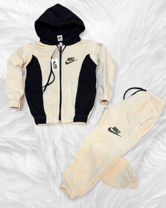 Fatos de treino criança