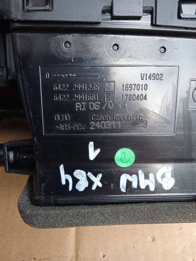 BMW X1 E84 Kartki Nawiewu Powietrza Konsoli