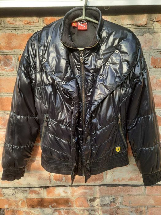 Продам нову жіночу куртку Puma Ferrari, оригінал, розмір L