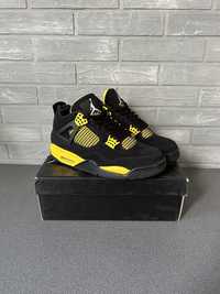 Jordan 4 Yellow Lighting