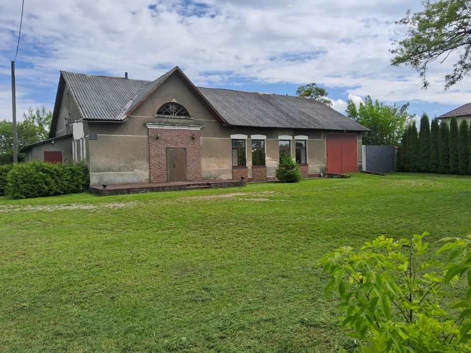 Оренда приміщення 200м2+виставковий майданчик 15сот