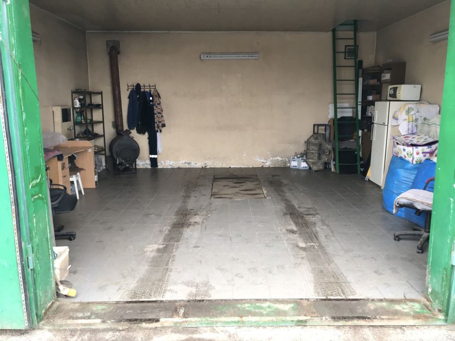 Продам гараж двоповерховий