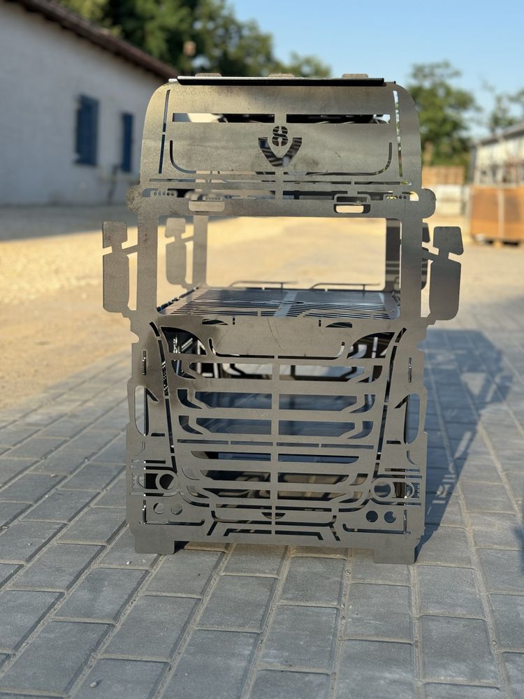 Grill palenisko Scania V8 puzzle