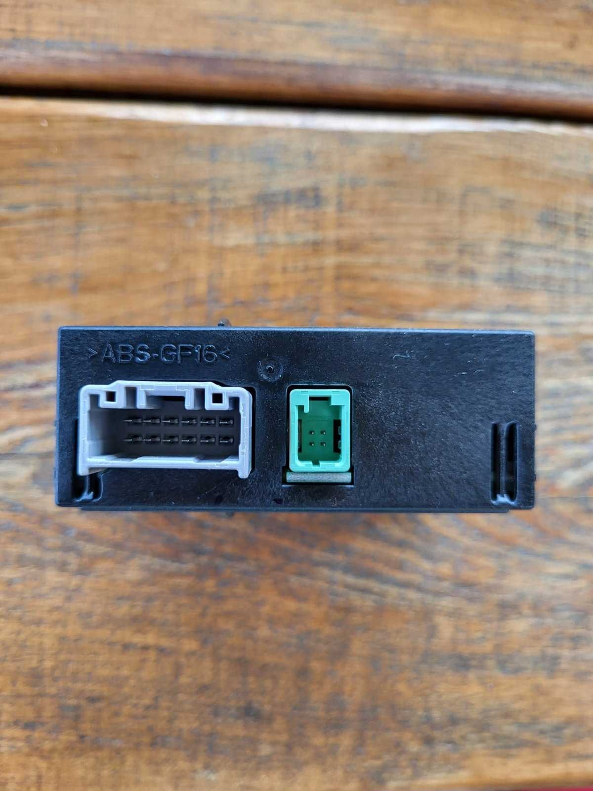 Блок USB/AUX Mazda 6 D09H669U0