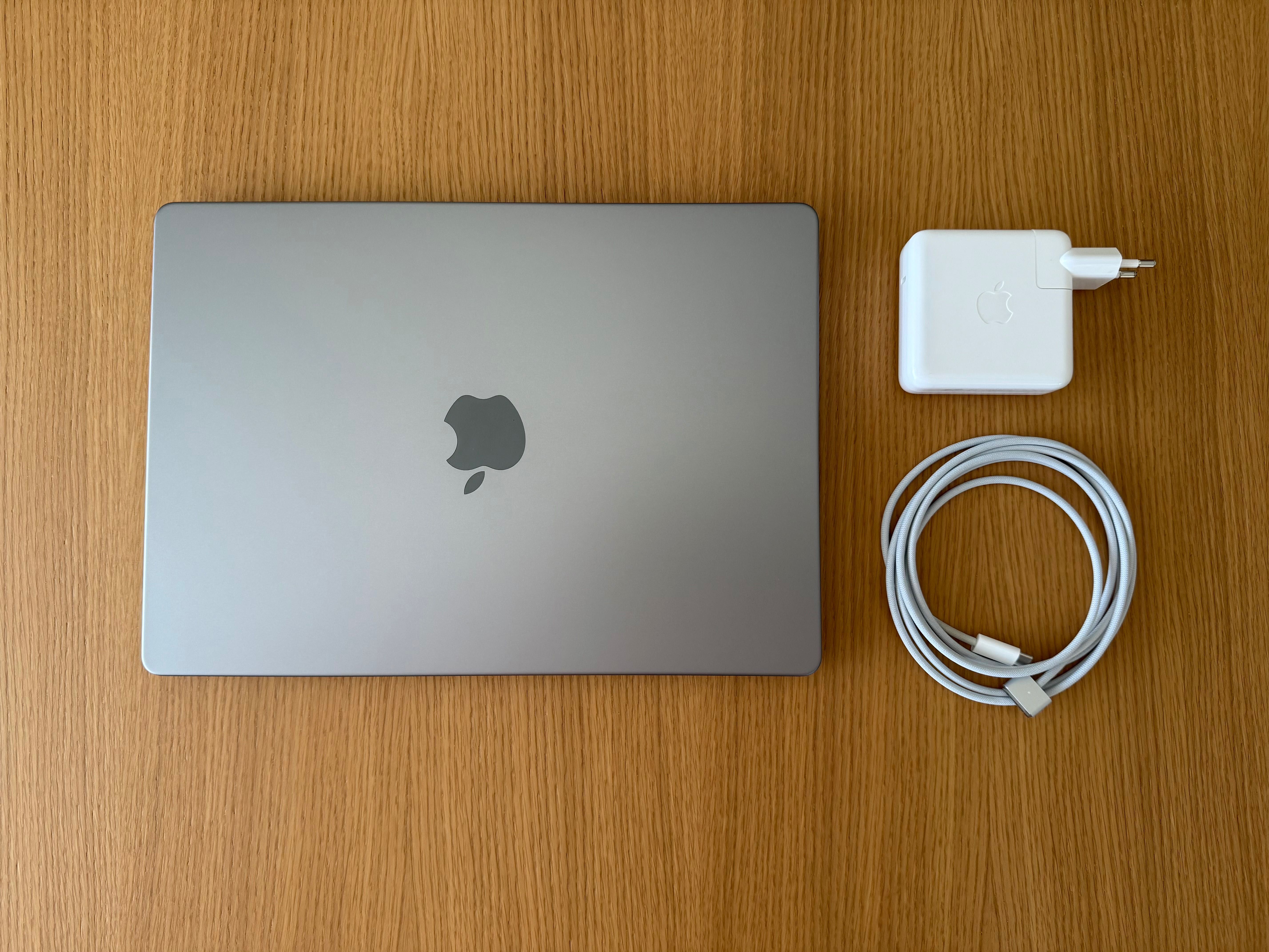 Macbook Pro M1 32GB/ 1TB