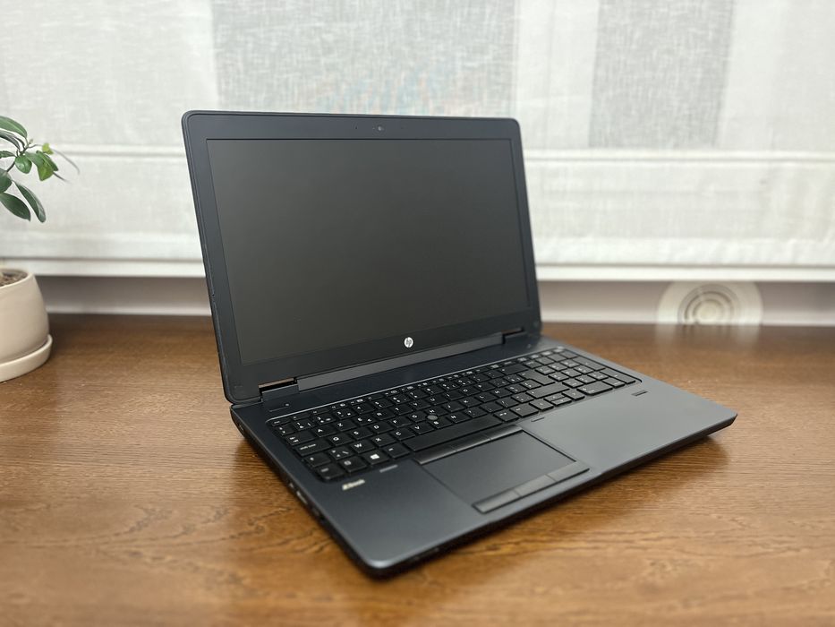HP ZBook 15 / i7 / 16GB / SSD 1TB / Nvidia Quadro / Windows 11 Pro