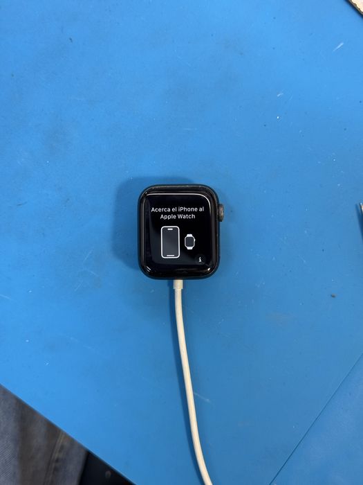 Дисплей Apple watch se 2 40mm