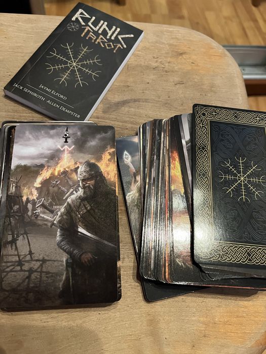 Таро Рунічне. Таро Кельтське міні. Оригінал. Ло скарабео.