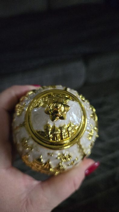 Jajko do wykalaczek.