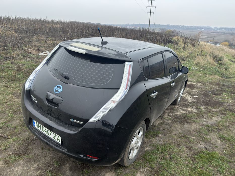 Нісан Ліф Електричка