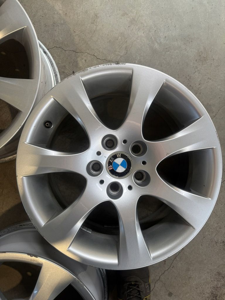 Felgi Aluminiowe BMW OE 5x120 8Jx17 ET 34