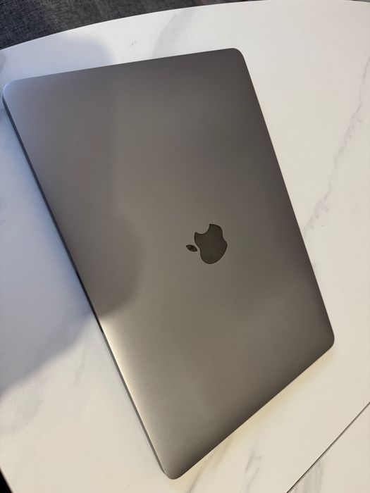 MacBook Pro M1 2020 8/256