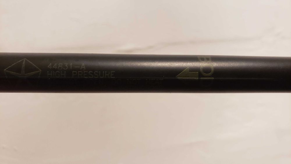 68290461AA Газовий амортизатор капота Jeep