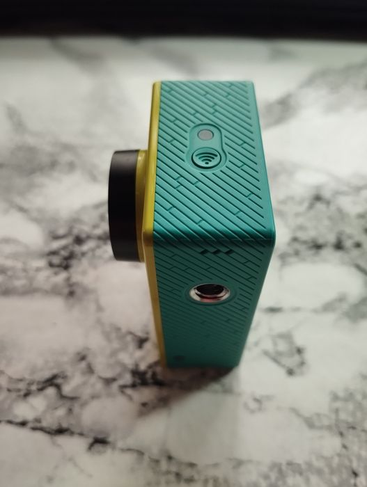 Экшн камера Xiaomi Yi