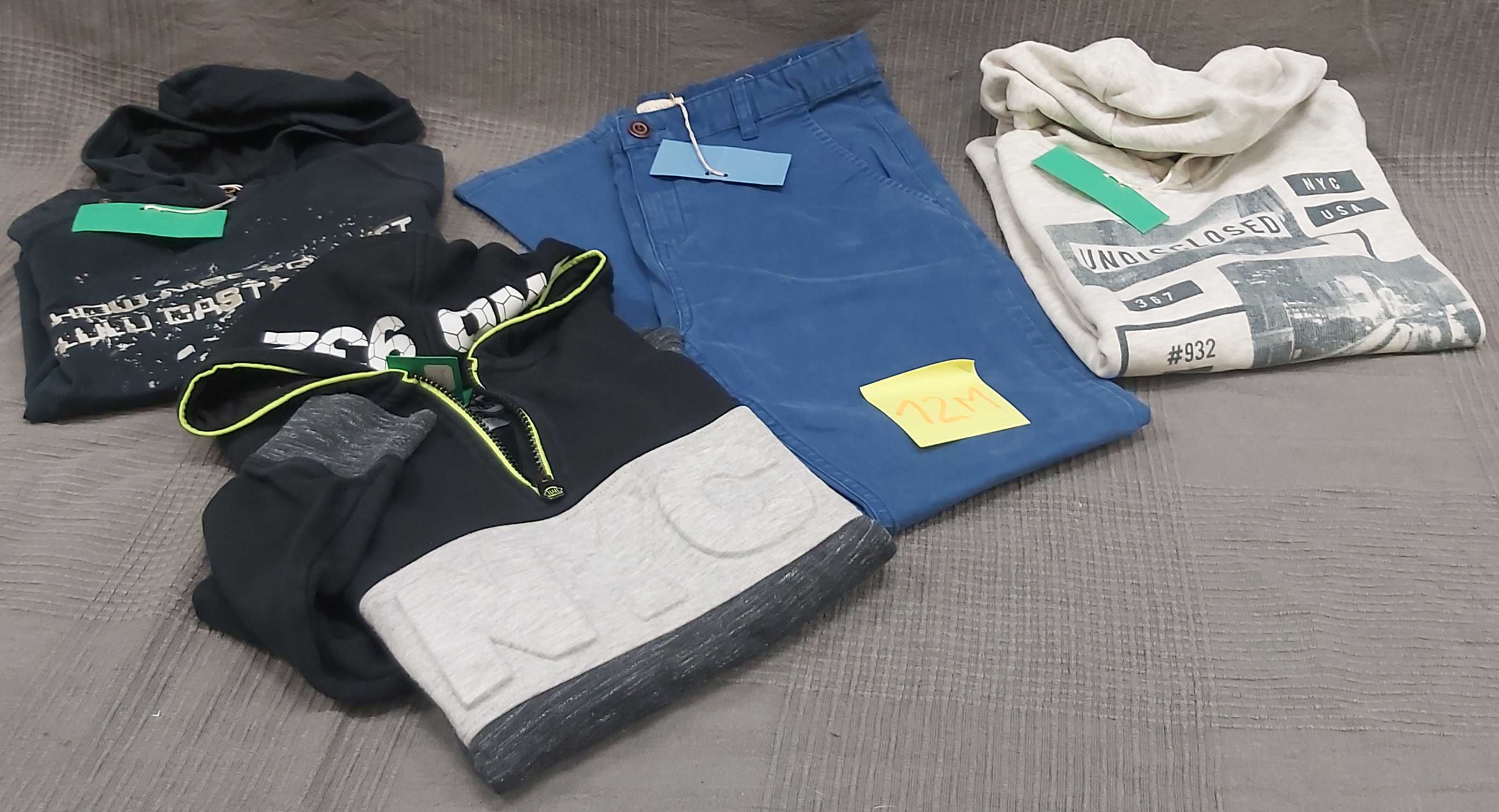 LOTES DE ROUPA 2a MÃO EM BOM ESTADO DE CRIANÇA