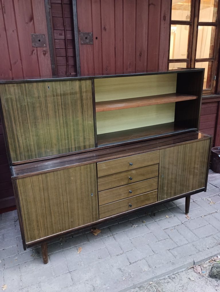 Kredens retro, wysoki połysk