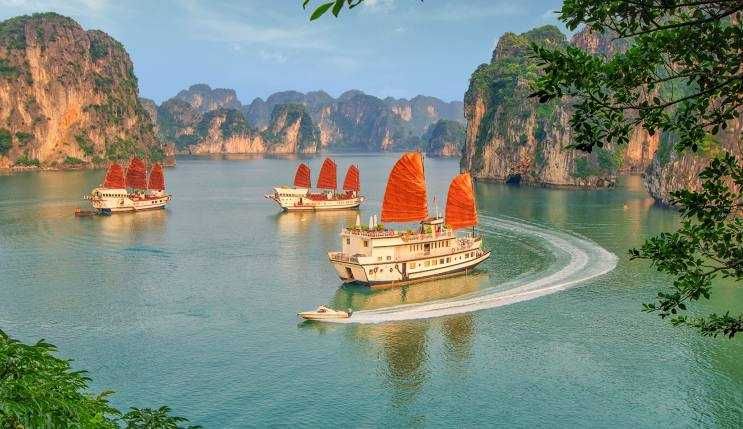 "Guia VIETNAME & ANGKOR Wat" em Inglês