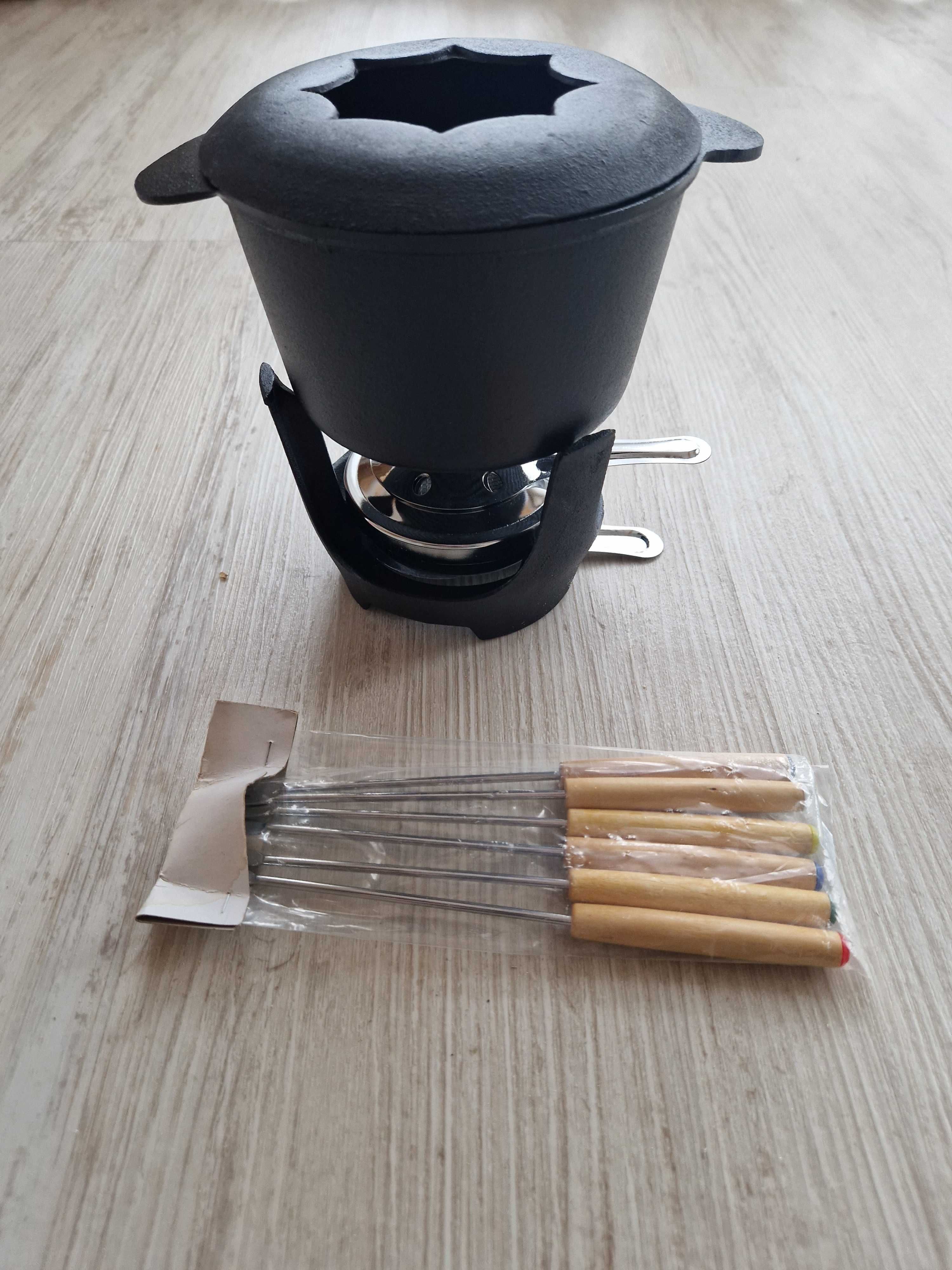 Nowy żeliwny zestaw do Fondue (10 elementów)