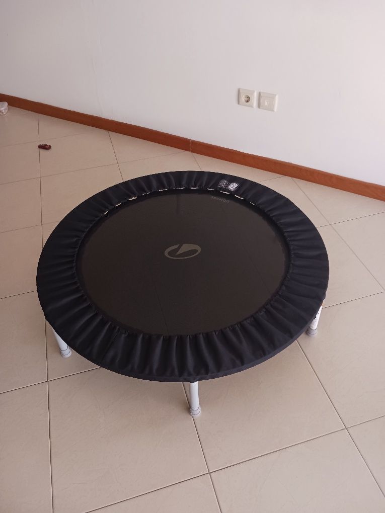 Cama elastica para exercício